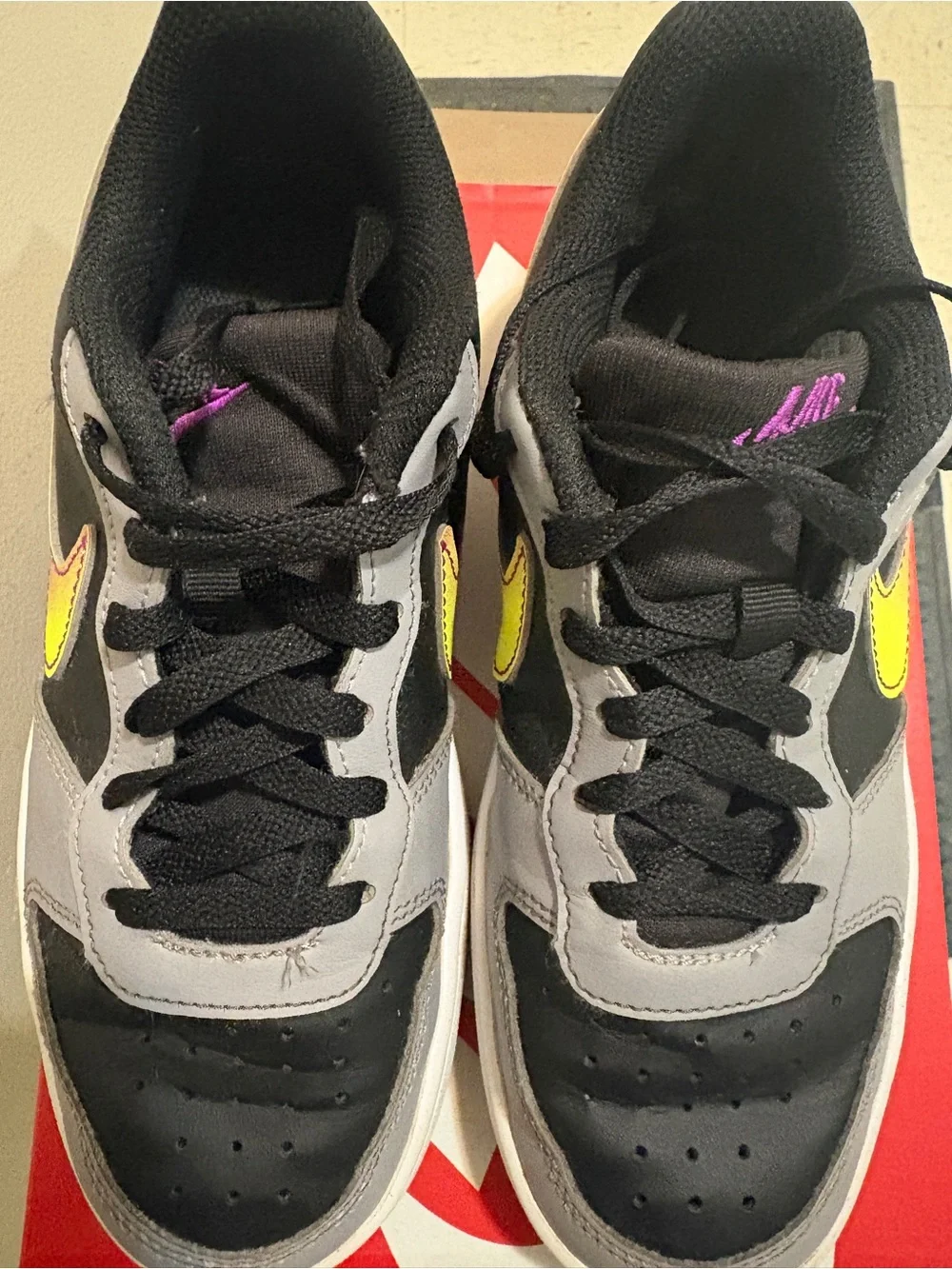 Nike Court Borough Low 3.5Y
